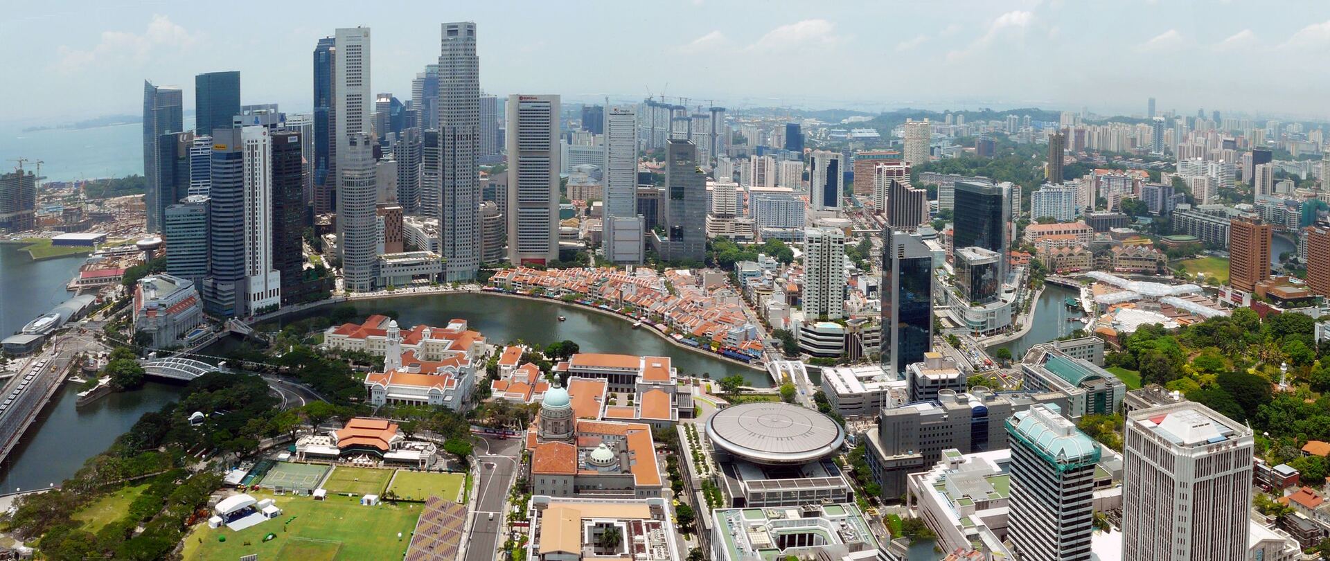 Singapore city skyline in the daytime